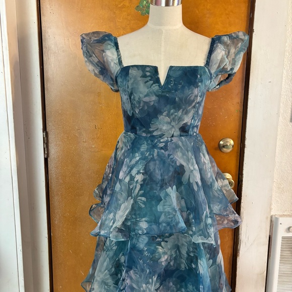 Lulus organza party dress. Size small. - Picture 8 of 9